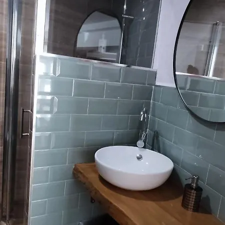 T27 2 Dorm Edif Europa Y Aparcamiento דירה סיירה נבדה